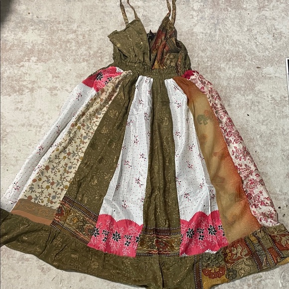 Chic Patchwork Midi Dress in Olive and Pink - Picture 1 of 6